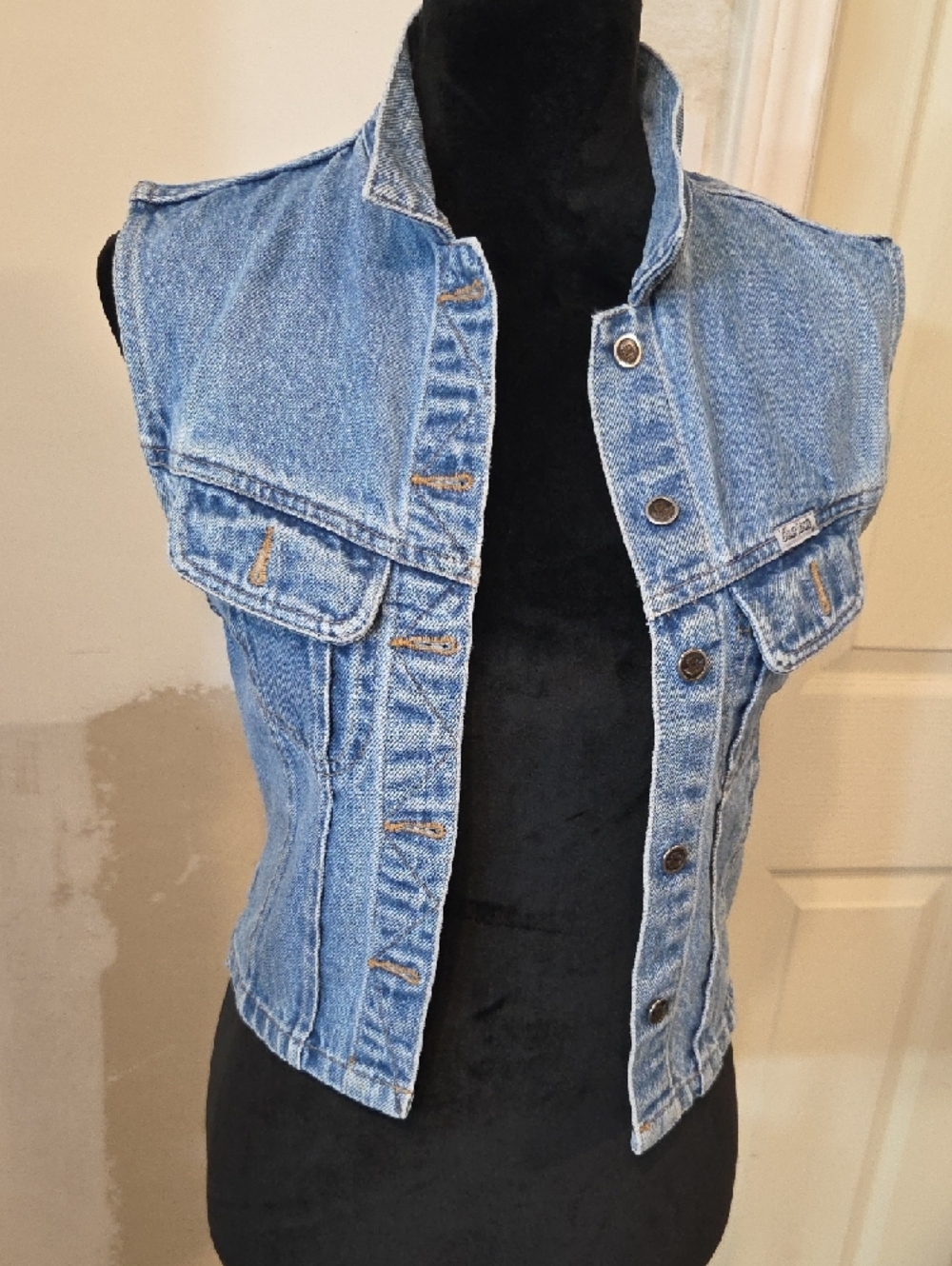 SilverHawk Light Blue Denim Sleeveless Button-Up Vest Cottagecore Biker Layer - Picture 2 of 9